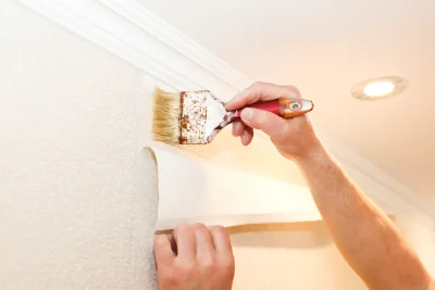 Pose de papier peint à Hermé — revêtements muraux et toiles de verre